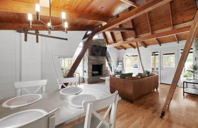 Lake View Hot Tub Modern A-frame - Foto 18