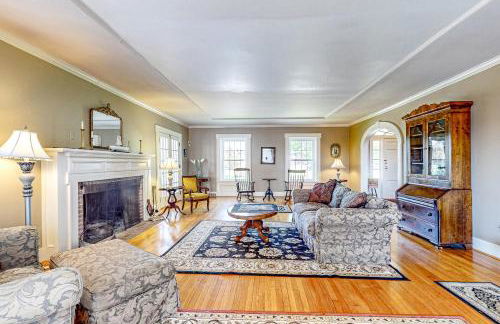 Group Getaway on Working Farm! Near Saratoga - Foto 3