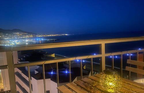 Moderno en primera línea de playa - Foto 25