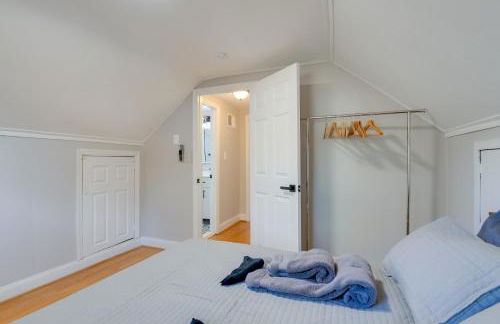 Great for Gatherings! Charming Woodbridge Duplex - Photo 16