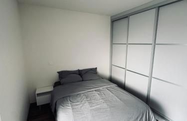 Cozy apartment with balcony and secure parking - Foto 4