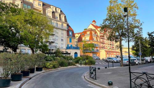 Elegant Apartment with Private Parking, close to Paris - Foto 5