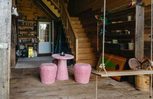 1850s Maine Farmhouse featured in Condé Nast Traveler with 11 Acres Near Water - Foto 23