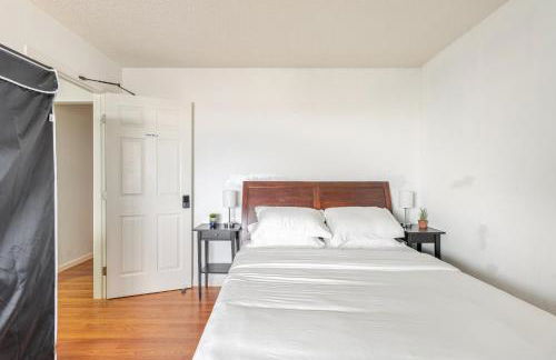 Cozy and Secure 3-Bedroom, 2-Bath Unit with 6 Beds and Beautiful Bay View - Foto 10