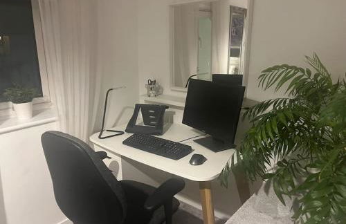 Coastal Comfort - Two Bed Terrace on Barry Island - Foto 10