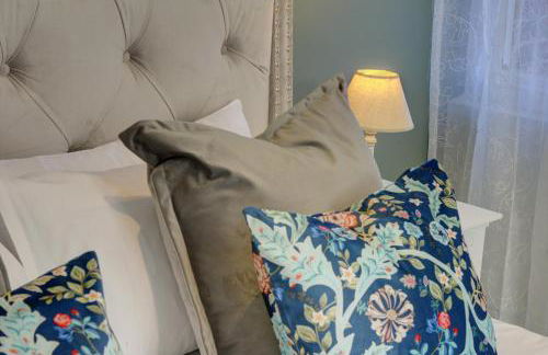 The Nook - A modern 2 bedroom loft with parking - Foto 9