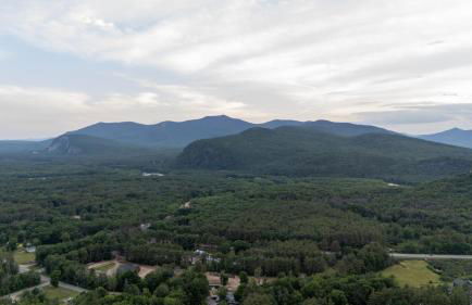 '"Luxury Mountain Getaway'" Sauna, Hot Tub, Massage Chair, Pool Table - Photo 79