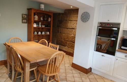 Dogs stay free, country walks from door, EV station, fenced garden, near gastro pub - Foto 7