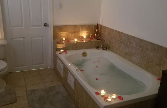 NYC NJ Romantic And Cozy Hideaway - Photo 7