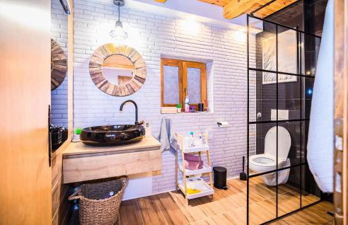 Awesome Home In Jamnica Pisarovinska - Foto 32