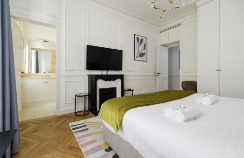 My Paris Apartments - Marbeuf - Photo 40