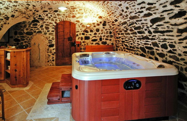 Apartment in Pellizzano Near Shopping - Photo 21