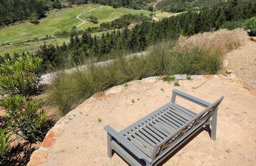 Stunning Villa with Pool & View near beach - Foto 8