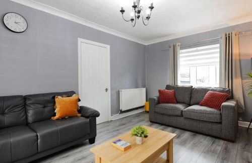 Comfy stays, Rotherham for contractors & Families, spacious, conservatory, free parking, wifi, 3BDR - Foto 24