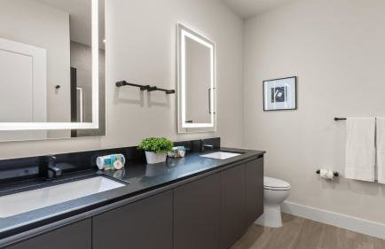 Stunning Townhome with Private Pool & Games Room - Foto 21