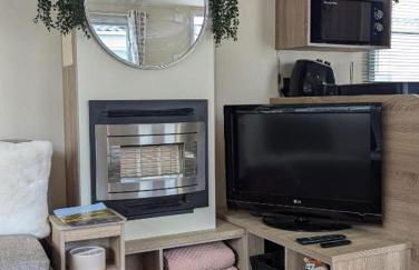 Casita De Cuervo at Shorefield Park - WIFI - Pet Friendly - Passes Included - Photo 13