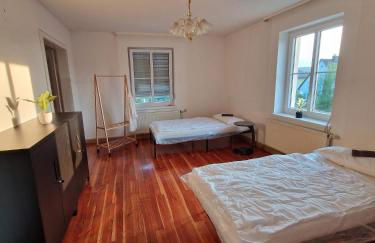 Schöne Wohnung mit 6 Einzelbetten, geeignet für Monteure - Foto 8