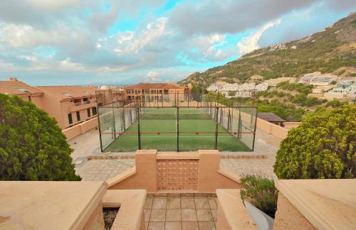 Luxury Apartments Mascarat - Photo 34