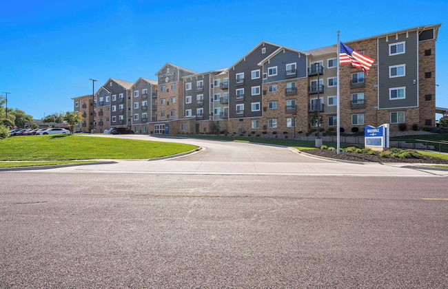 WaterWalk Extended Stay by Wyndham Kansas City - Overland Pk - Photo 1