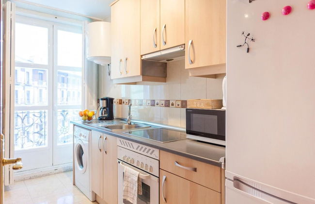 Sunny Apt. Historic District - Sol - Photo 6