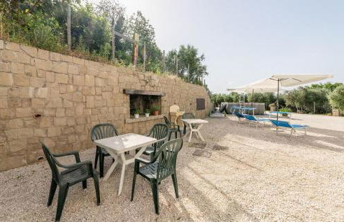 Awesome Apartment In Valnogaredo Pd - Foto 5