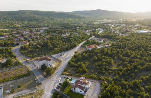 Whitestone Villa - Photo 16