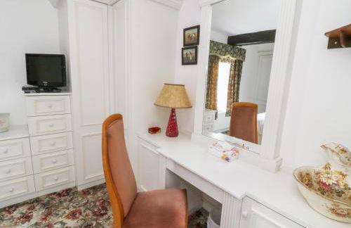 Sally's Cottage - Photo 14