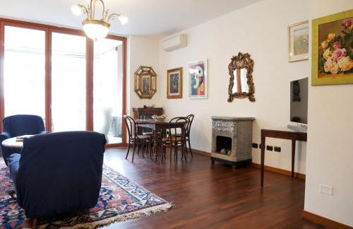 GuestHost - Raffaella splendido bilo x4 - Photo 16