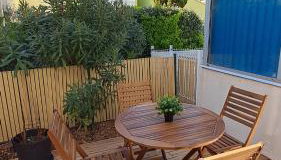 Appartement refait à neuf, climatisé, en rez-de-jardin, à 30 secondes de la plage - Photo 4