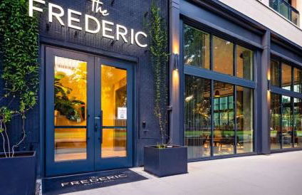 Balcony View and King Beds Walk to Golden 1 Center - Foto 25