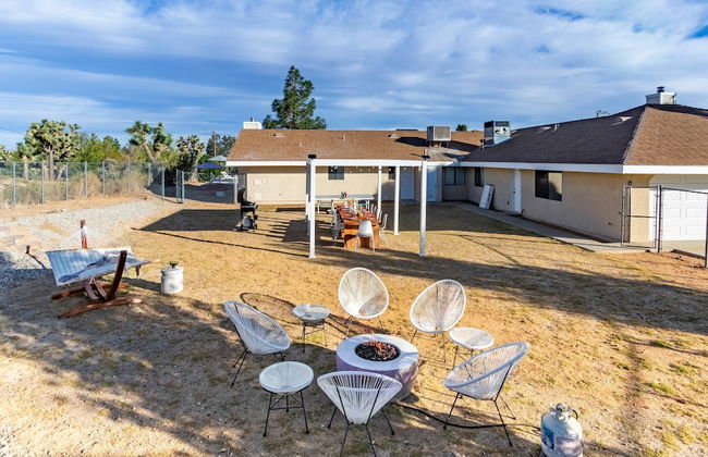 Mojave Moon by Avantstay Modern & Bright JT Home in Great Location w/ Pool & Hot Tub - Foto 52