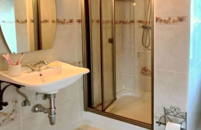 Villa Fiorida Comfortable Holiday Residence - Photo 16