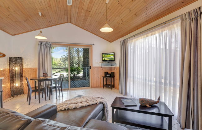 Seven Mile Beach Holiday Park - Photo 23