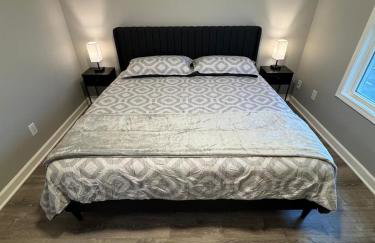 Spacious 2BR Apt with Balcony and 2 King Beds Sleeps 6 - Foto 14