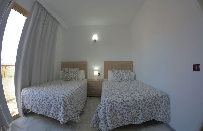 Apartamentos Pirámides - Photo 17