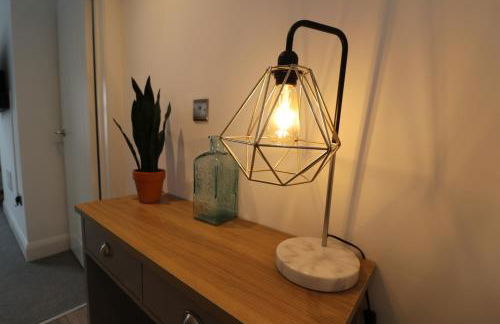 Amaya Six - Sleeps 4 - Modern 1 bed Apartment - Newly renovated - Central Location - Grantham - Free Gym Access - Foto 11