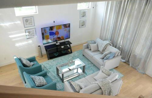 Tranquil Downtown Escape with Backyard - Photo 12