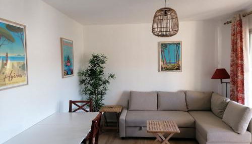 Idéalement placé ,tout a pied ,parking - Foto 3