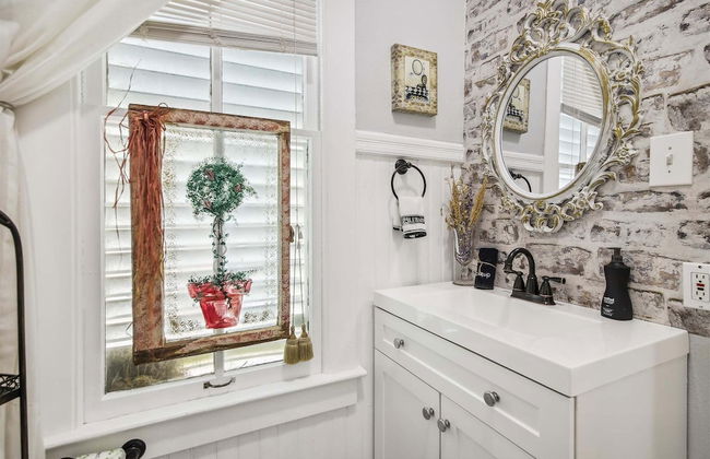 Patty's Place - Photo 10