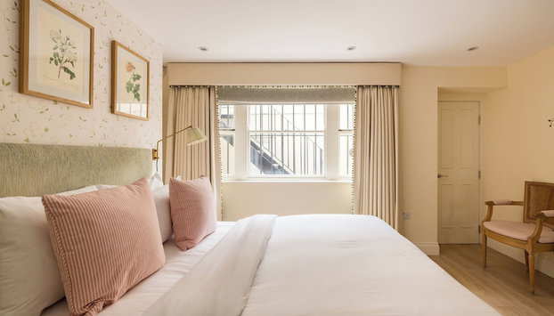 The Chelsea Abode - 4bdr Home With Terrace - Foto 4, Habitación