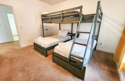 Resort Retreat 2BD Close Disney - Foto 9