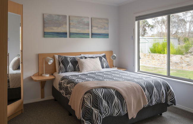 Emu Bay Holiday Homes - Photo 10