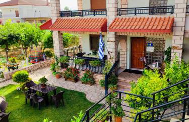 Simos Apartments - Photo 1