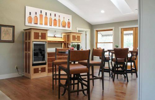 Awe Inspiring Mountain Lodge hot tub for large groups - Foto 53