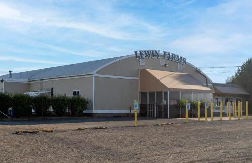 Queen Vic Beach House: 5 Mins to Vineyards & Farmstands - Foto 37