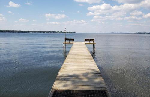 Fully furnished lakefront Retreat - Foto 26