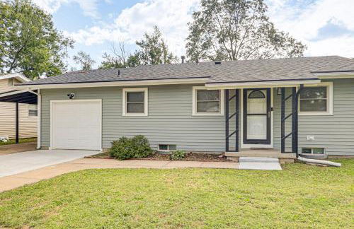 2 Mi to Zoo, Fenced Yard Family Home in Wichita! - Photo 23