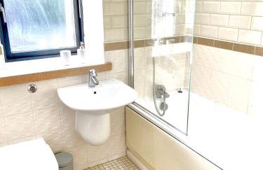 ParkCentral Birmingham City Centre - near Chinatown - private gated free parking - Photo 19