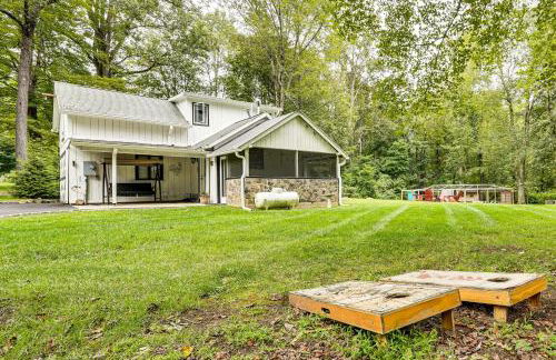 Pet-Friendly Cottage, 2 Mi to Saugatuck Falls - Foto 1