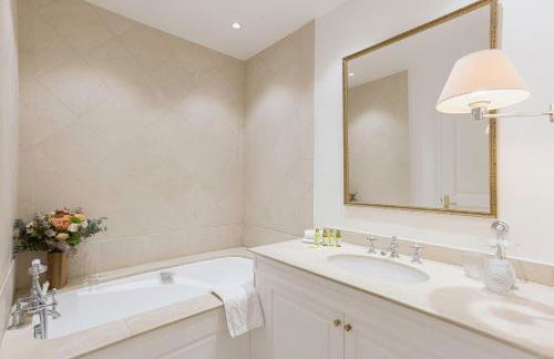 Le Suite Napoléon - Luxe et Sérénité au Cœur de Cannes - Foto 20